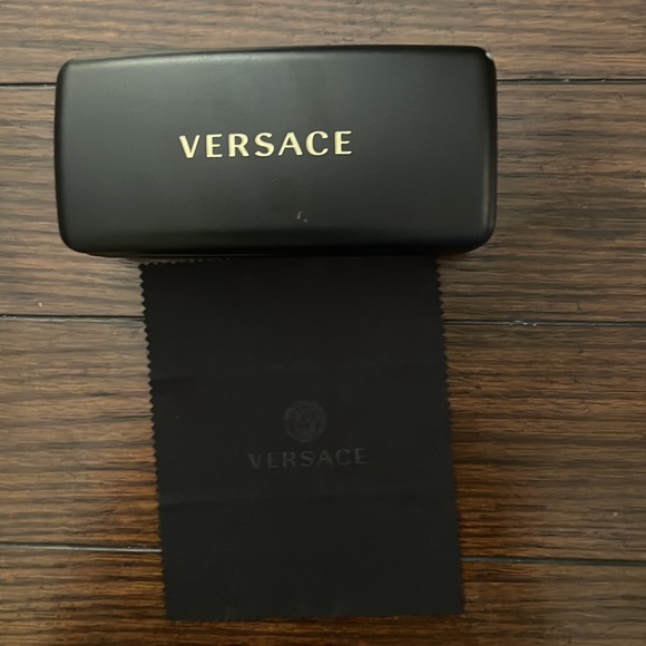 Authentic Versace Sunglasses - Picture 5 of 5